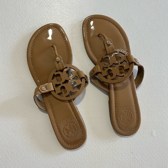 Tory Burch Miller Patent Sandals in Tan Size 9 VGUC - Picture 3 of 16